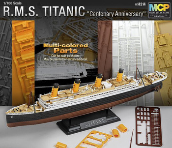 RMS Titanic 'Premium Edition'   1/700