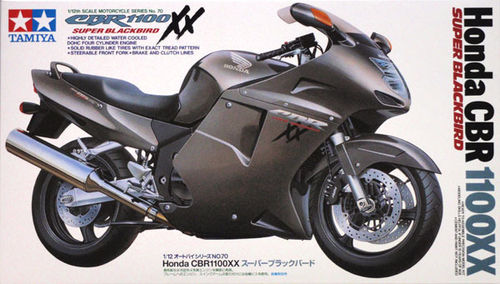 Honda CBR 1100XX    1/12