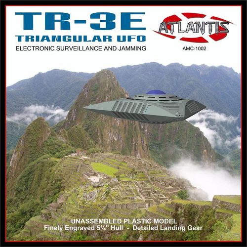 Triangular Anti Gravity Space Craft TR-3E Metallic Silver 1/72