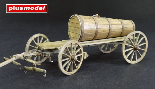 Hay wagon with wooden tank  1/35