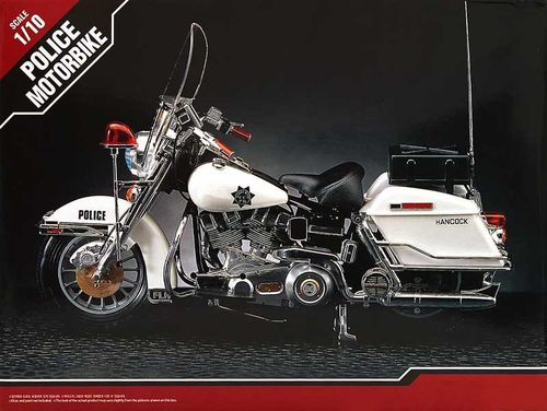 Classic Police Motor Cycle (Model: Harley Davidson ) 1/10