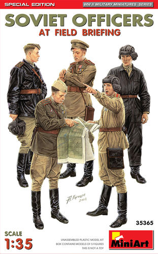 Soviet Officers At Field Briefing. Special Edition  1/35
