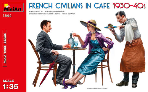 French Civilians in Cafe 1930-40s  1/35